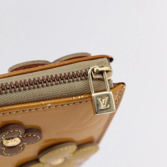 LOUIS VUITTON Monogram Vernis Lexington Pouch Flower Beige M92246 LV Auth BA7381 - Picture 13 of 16